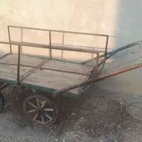 گاری چهار چرخ