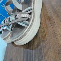 کفش سایز ۳۷