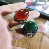 انگشتر و تسبیح و سنگ