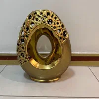 گلدان طلایی