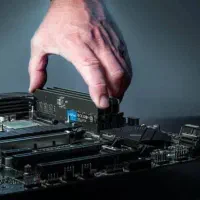 استخدام تکنسین فنی در مجموعه کامپیوتری
