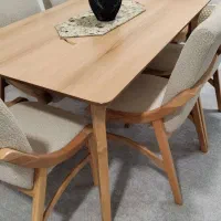 میز ناهار خوری شش نفره