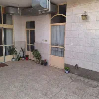 ویلایی حیاط دار