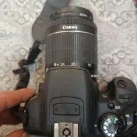 دوربین کنون 700 d در حد نو