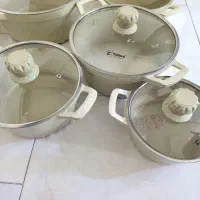سرویس قابلمه ده پاچه گرانیتی در حد نو