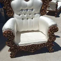 مبلمان سلطنتی در حد آک