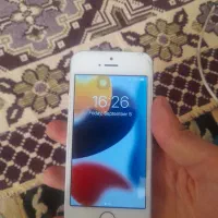 ایفون se ۶۴g