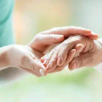 استخدام مراقب شبانه روزی سالمند