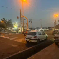 مغازه سه دهنه دونبش بر بلوار طالقانی فاز یک