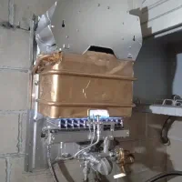 آبگرمکن دیواری بوتان دست دوم سالم درحدنو