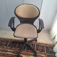صندلی اداری کارکزده
