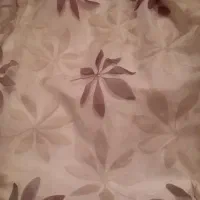 پرده حریر گلدار ۳مترو ۹۶ ودرازای آن ۲مترو ۶۷ سانت