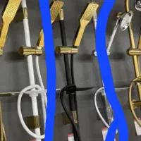 علم دوش مشکی طلایی