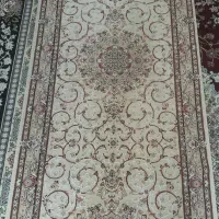 تعدادی کناره و قالیچه در حد نو