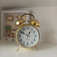 ساعت رومیزی ترند طلایی