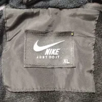 کاپشن|لباس|اصفهان, حصه جنوبی|دیوار