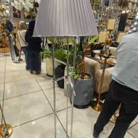 اباژور آباژور کنارسالنی ایستاده شرکتی جدید|چراغ خواب و آباژور|مشهد, توس (بلوار توس)|دیوار