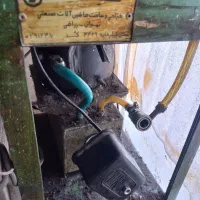 پرس ومیز پیشکاری