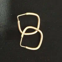 انگشتر گل شیک ویترینی و گشوار سبک زیر گرم|جواهرات|یاسوج, |دیوار