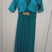 تعدادی لباس|لباس|ماسال, |دیوار