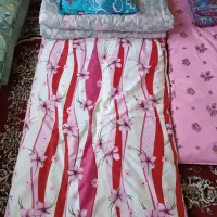دو دست لحاف تشک و یک ،چراغ دکوری