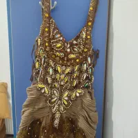 لباس مجلسی در حد نو بدون پارگی یکبار پوشیده شده