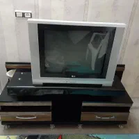 میز و تلویزیون سالم و تازه