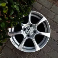 ۴ عدد رینگ ۷ پر ایساکوئی نقره ایی سایز ۱۵