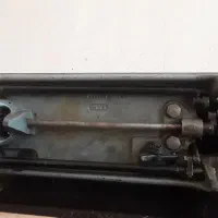 فروش چرخ خیاطی سینگر سالم با میز