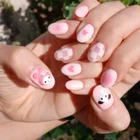 خدمات کاشت ناخن با تخفیف ویژه
