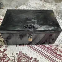 صندوقچه اهنی