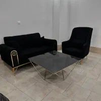 مبلمان و جلو مبلی