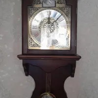 ساعت دیواری قدیمی اروپایی چوبی سالم و دقیق