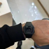 فروشندگی در گالری ساعت