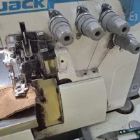 استخدام وسط کار خانم