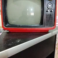 تلویزیون توشیباعتیقه 14اینچ سیاه سفید.وسکه