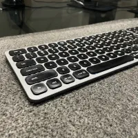 کیبورد بیسیم ساتچی بدنه آلومینیومی و بک لایت|قطعات و لوازم جانبی رایانه|تهران, باغ فیض|دیوار