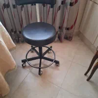 صندلی گردان مقاوم