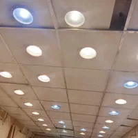 سقف کاذب و تابلو مغازه و ال ای دی و چراغ شارژی