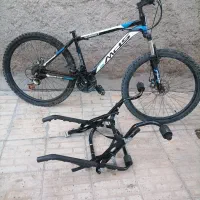 دوچرخه و باربند دوچرخه|دوچرخه، اسکیت، اسکوتر|مرودشت, کوشک|دیوار