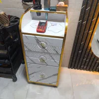 فروش وسایل سالن زیبایی کمتر از شش ماه کارکرد|آرایشگاه و سالن‌های زیبایی|خورموج, |دیوار