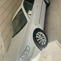 ازرا ۲۰۰۸ بی رنگ