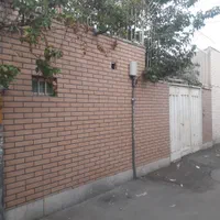 اجاره خانه ویلایی ۱۳۵ حیاط دربست|اجارهٔ خانه و ویلا|اصفهان, لاله|دیوار