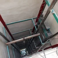 نصاب آسانسور آهنکشی ریل در مکانیک