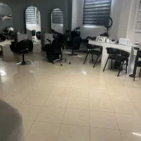 اجاره لاین مژه و ناخن در سالن زیبایی