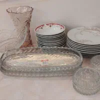 تعدادی ظروف آشپزخانه در حد نو تمیز و سالم|ظروف سرو و پذیرایی|رشت, جانبازان|دیوار