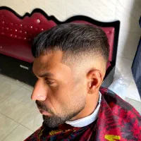 اصلاح در منزل و سالن
