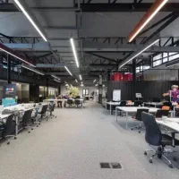 ادمین تولید محتوا در اینستاگرام و فروشنده