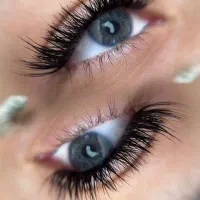 تخفیف ویژه کاشت مژه وناخن محدوده مسکن