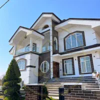 فروش-ویلای-نما-انگلیسی-با-معماری-خاص